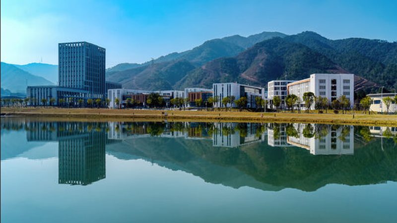 芯片设计流程：揭秘软件在其中的关键作用